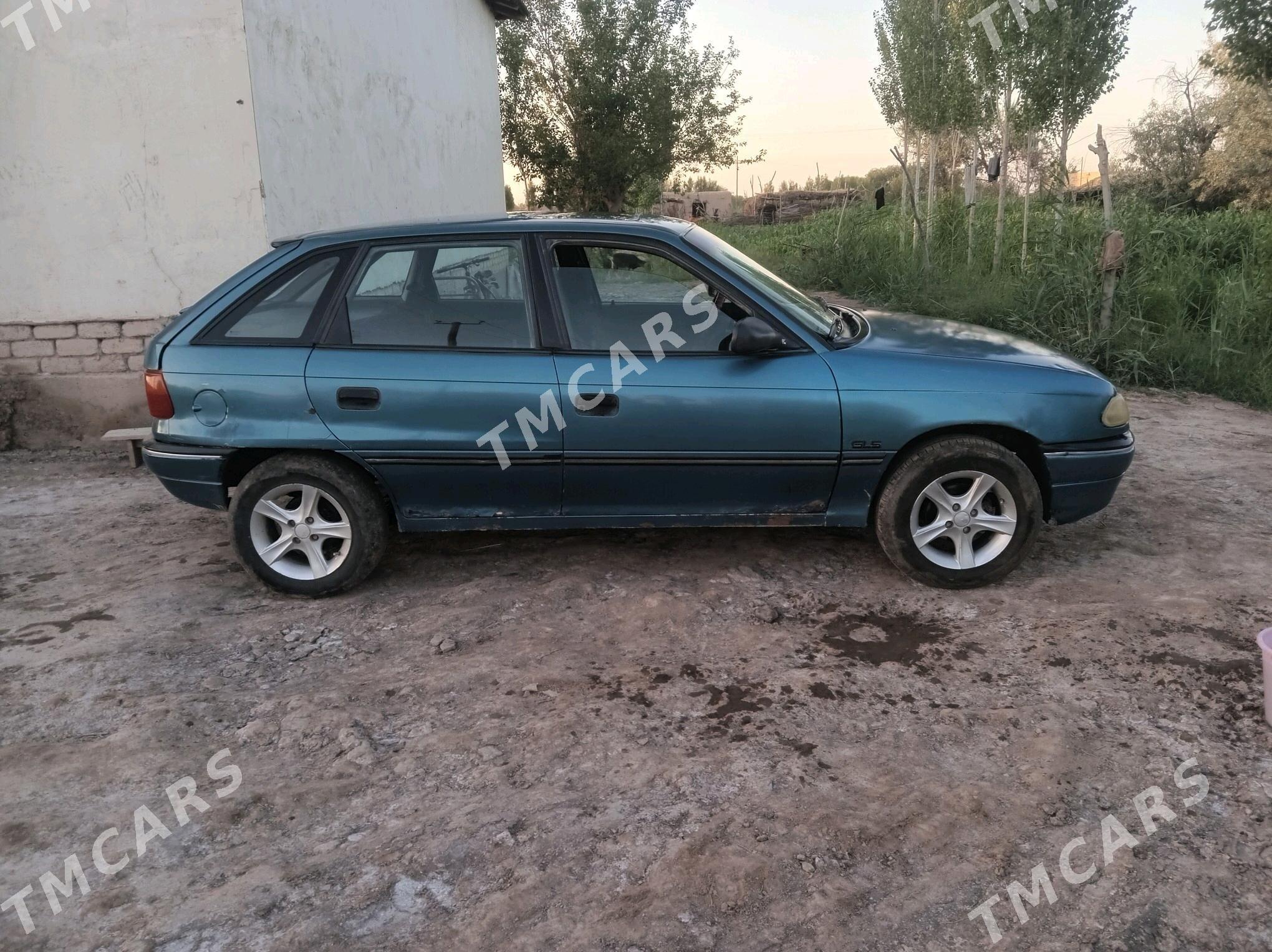 Opel Astra 1994 - 30 000 TMT - Кёнеургенч - img 4