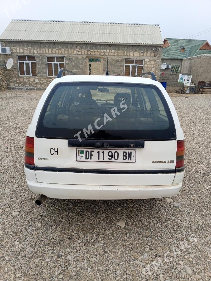 Opel Astra 1994 - 35 000 TMT - Балканабат - img 3