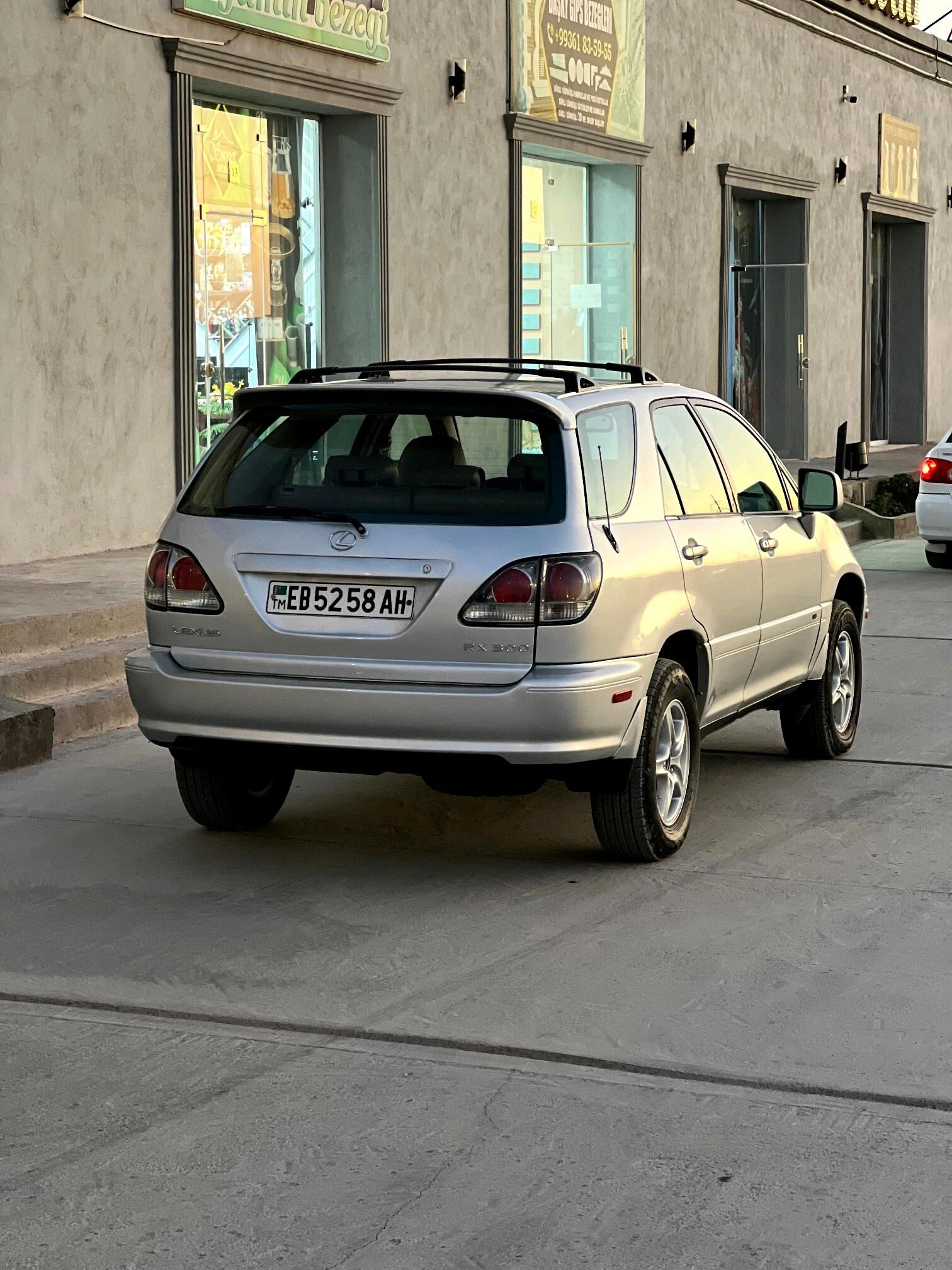 Lexus RX 300 2002 - 148 000 TMT - Tejen - img 2