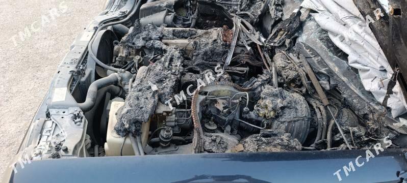 Mercedes-Benz E320 1996 - 43 000 TMT - Balkanabat - img 4