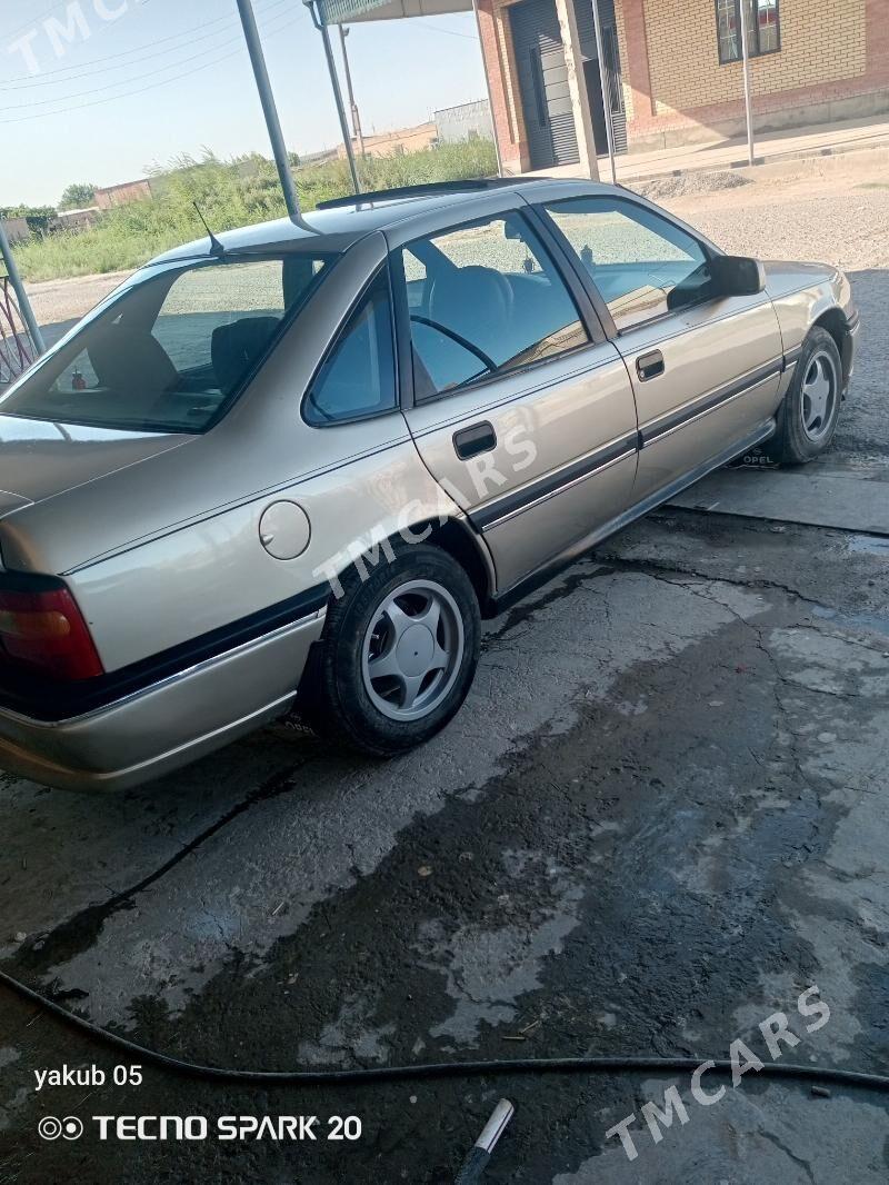 Opel Vectra 1991 - 45 000 TMT - Çärjew - img 4