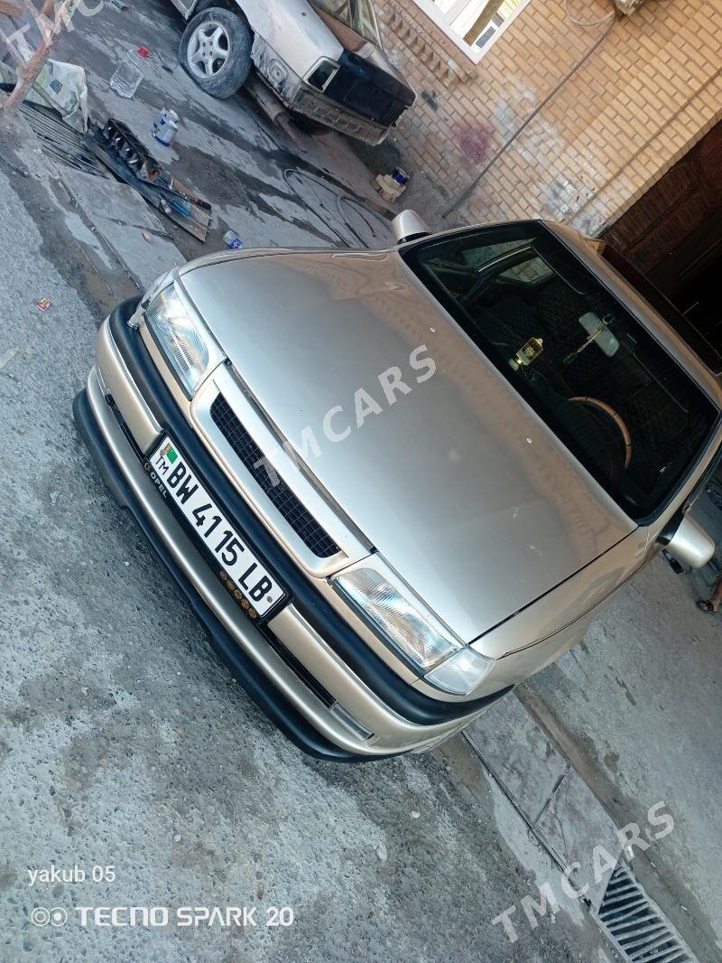Opel Vectra 1991 - 45 000 TMT - Çärjew - img 5