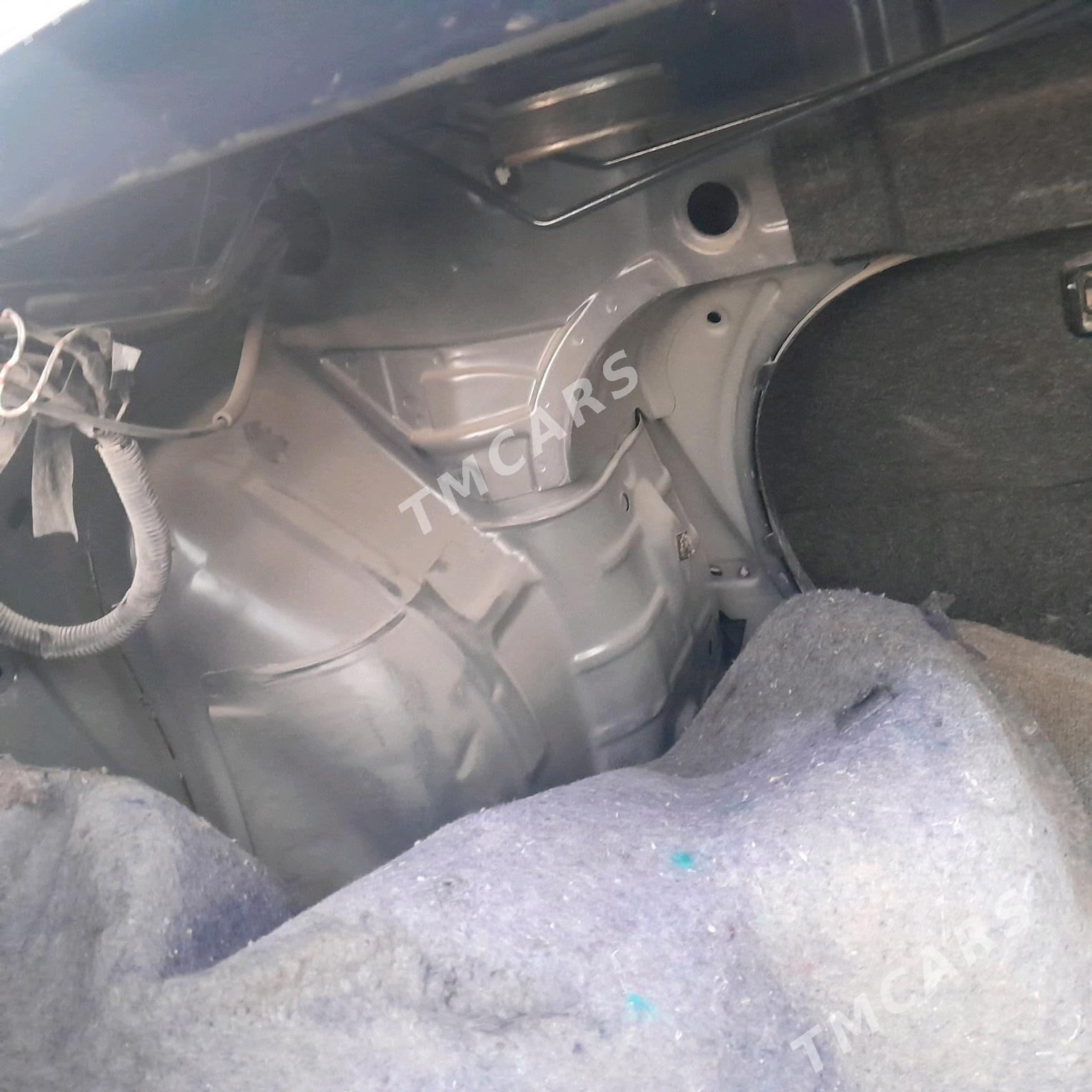 Toyota Camry 2002 - 185 000 TMT - Гызыларбат - img 5