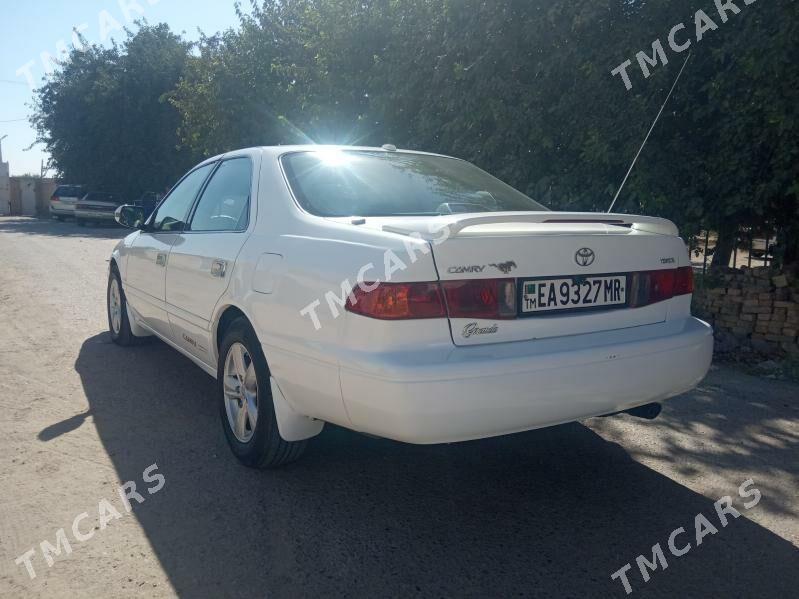 Toyota Camry 2000 - 122 000 TMT - Сакарчага - img 4