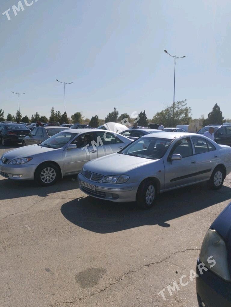 Toyota Camry 2004 - 80 000 TMT - Дянев - img 2