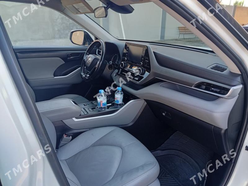 Toyota Highlander 2021 - 580 000 TMT - Мары - img 9