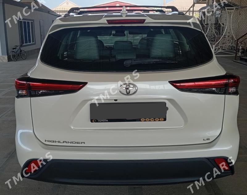Toyota Highlander 2021 - 580 000 TMT - Мары - img 5