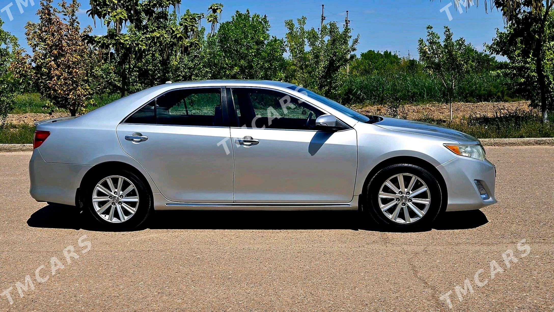 Toyota Camry 2013 - 230 000 TMT - Дашогуз - img 3