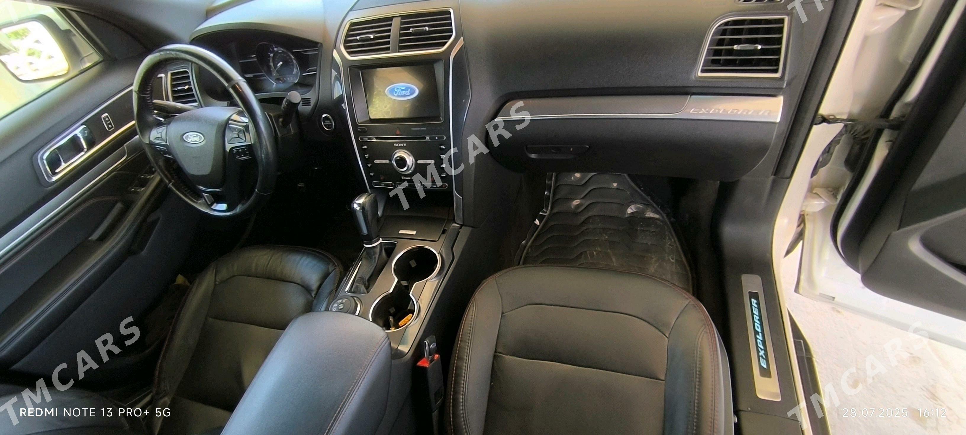 Ford Explorer 2017 - 315 000 TMT - Хазар - img 9