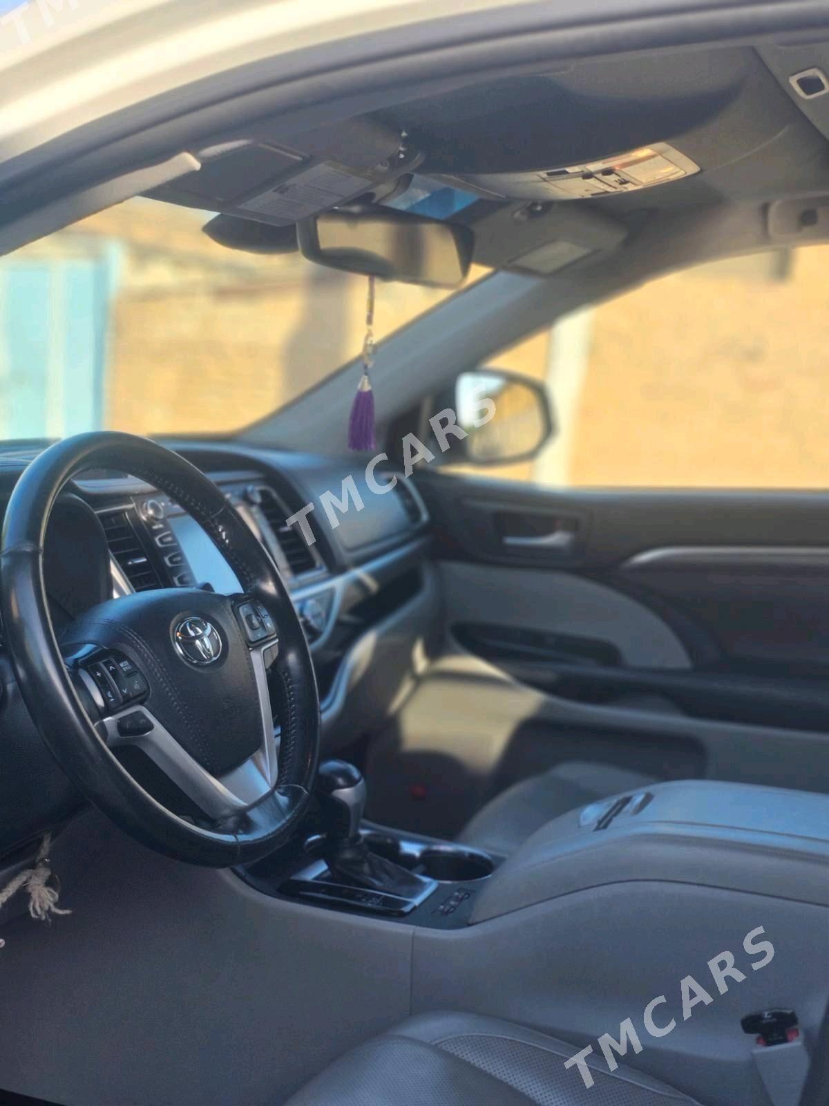 Toyota Highlander 2019 - 400 000 TMT - Tejen - img 6