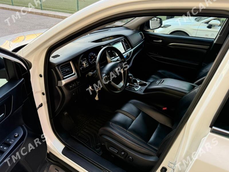Toyota Highlander 2019 - 420 000 TMT - Мары - img 5