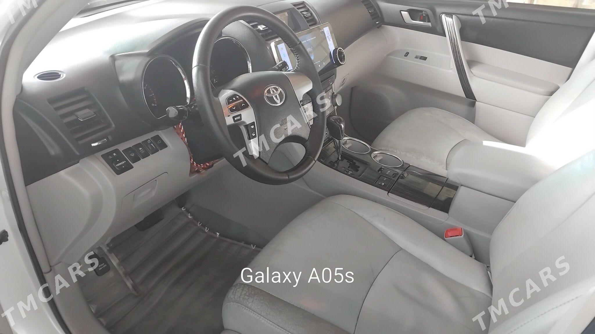 Toyota Highlander 2011 - 330 000 TMT - Ашхабад - img 3