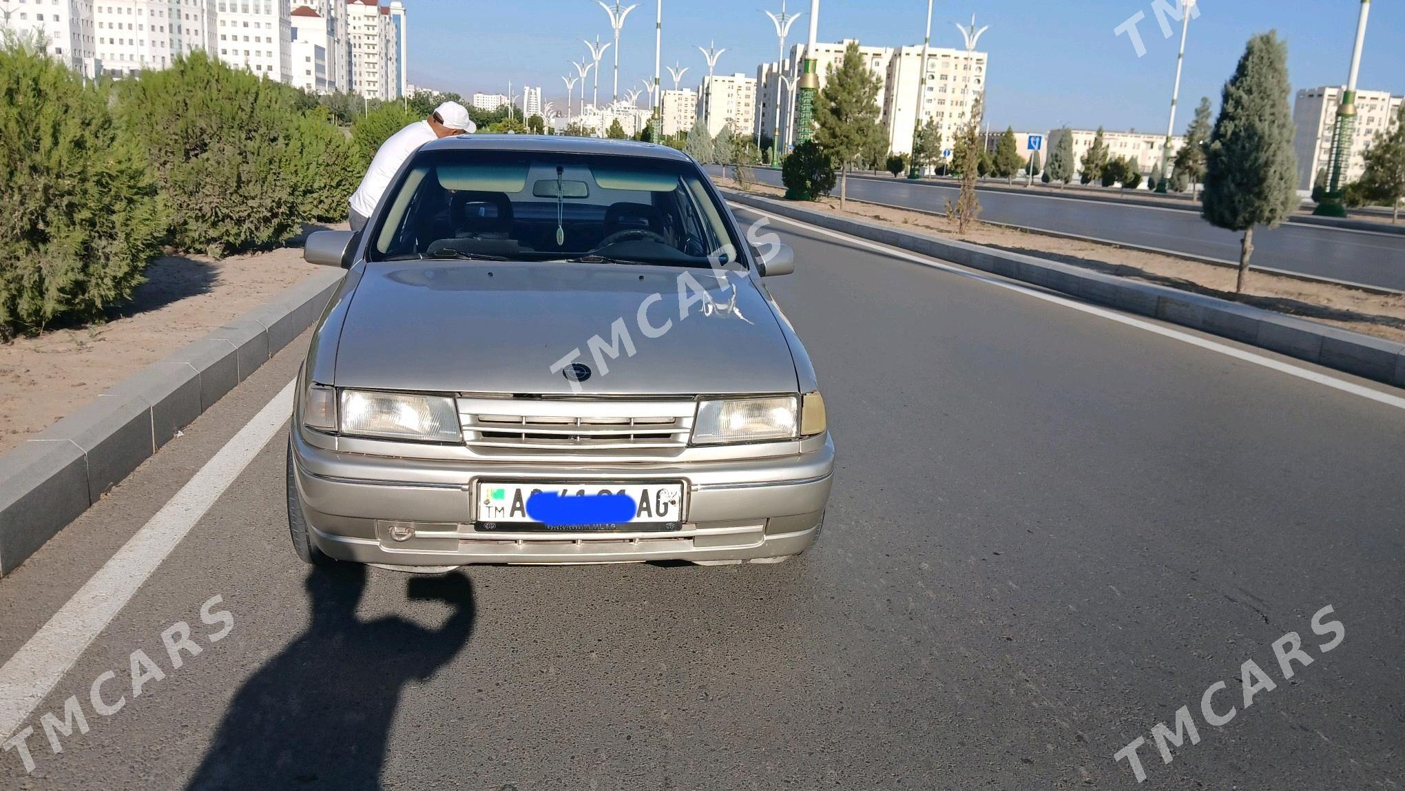 Opel Vectra 1990 - 37 000 TMT - Мир 7 - img 3
