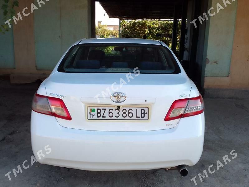 Toyota Camry 2010 - 120 000 TMT - Çärjew - img 4