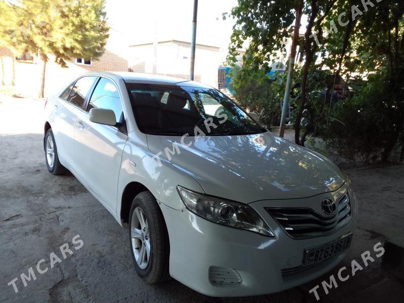 Toyota Camry 2010 - 120 000 TMT - Çärjew - img 2