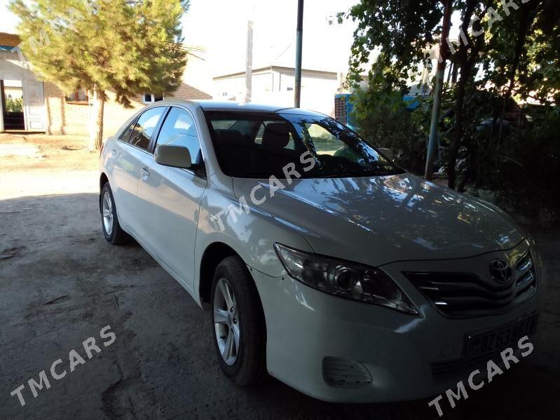 Toyota Camry 2010 - 120 000 TMT - Çärjew - img 3