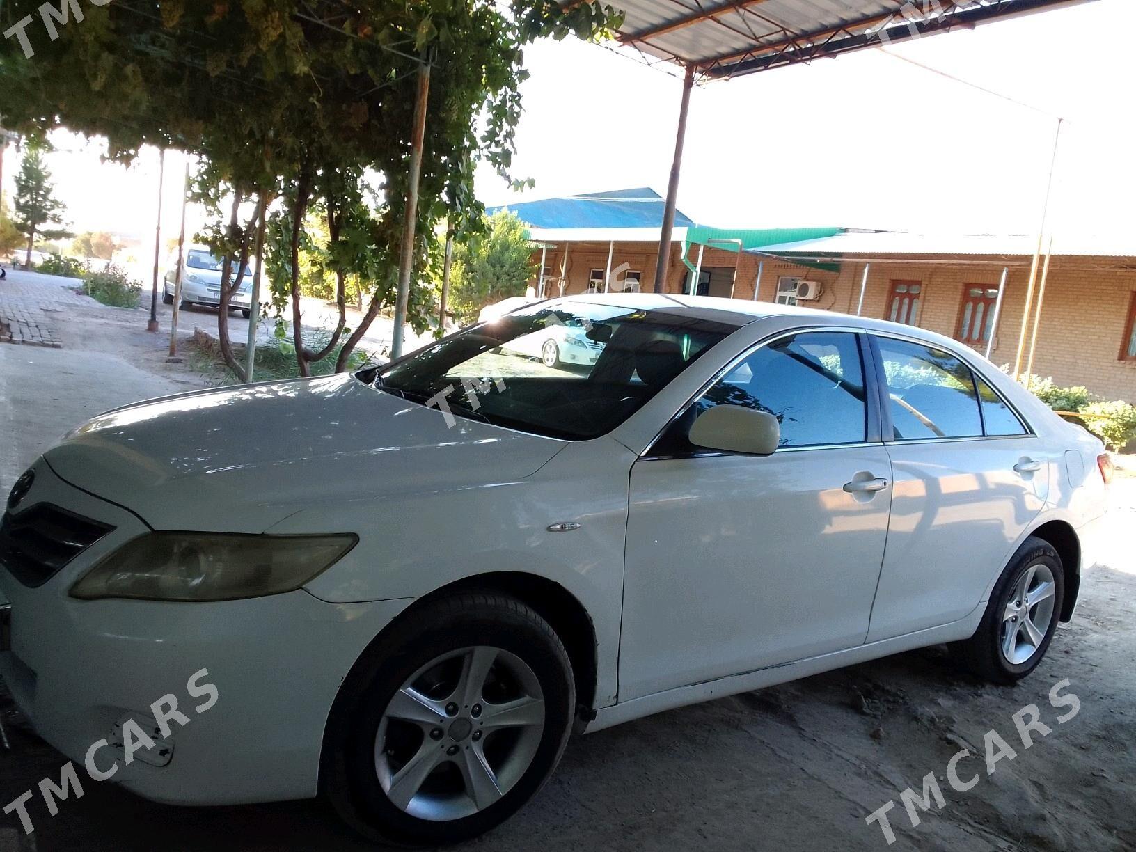 Toyota Camry 2010 - 120 000 TMT - Çärjew - img 5