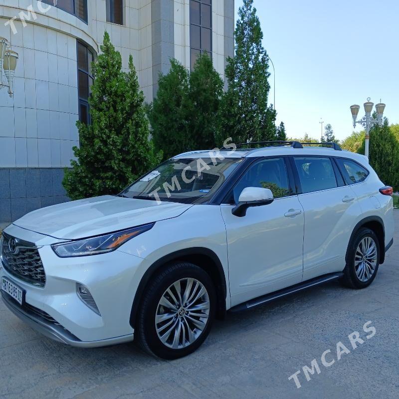 Toyota Highlander 2022 - 745 000 TMT - Daşoguz - img 4