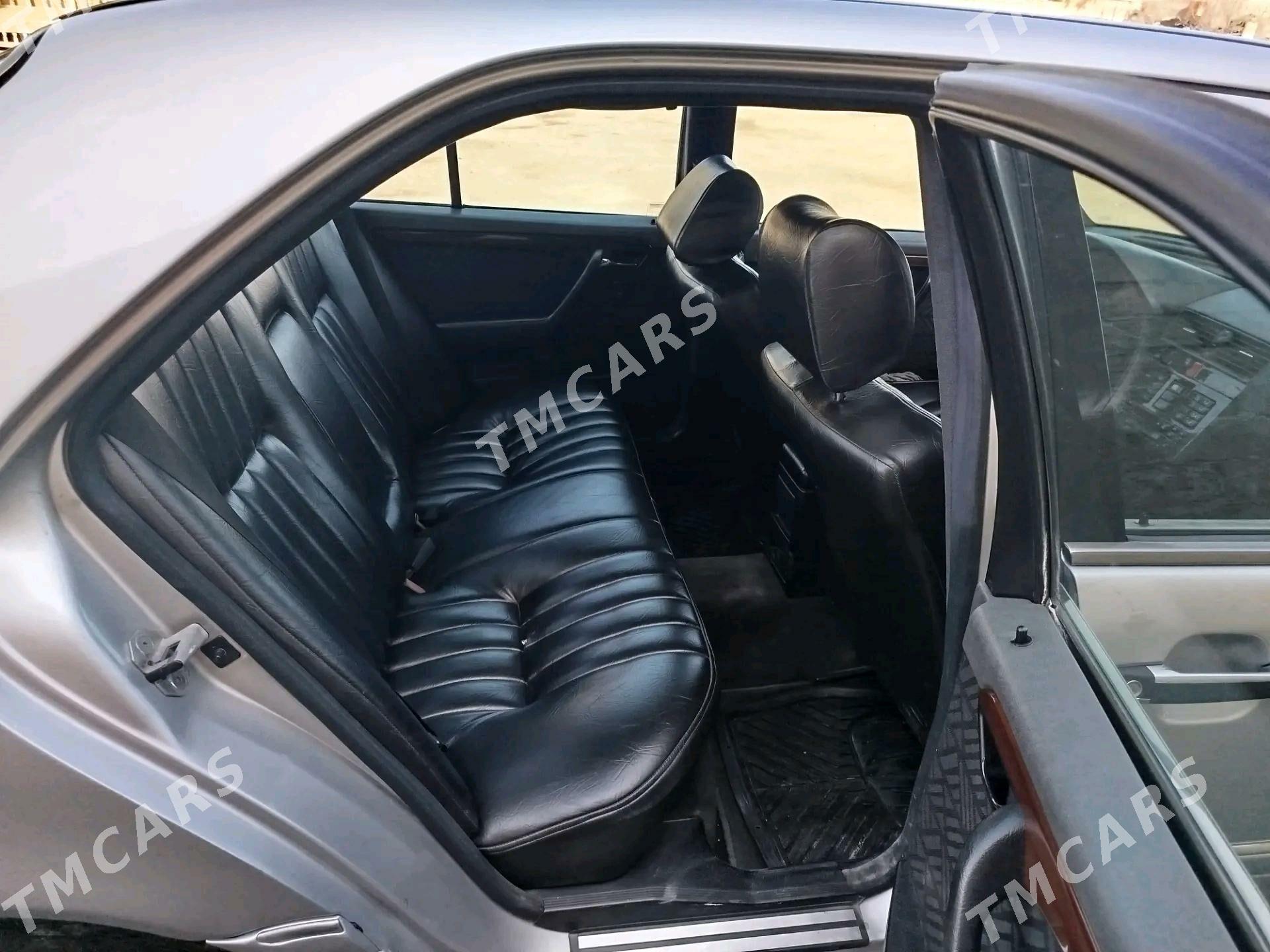 Mercedes-Benz C-Class 1994 - 45 000 TMT - Туркменбаши - img 3