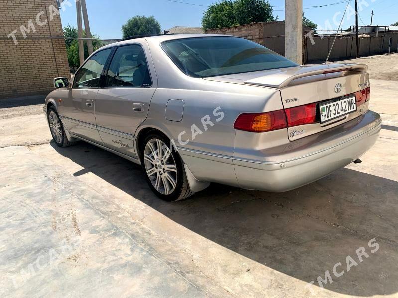 Toyota Camry 2001 - 195 000 TMT - Мары - img 4