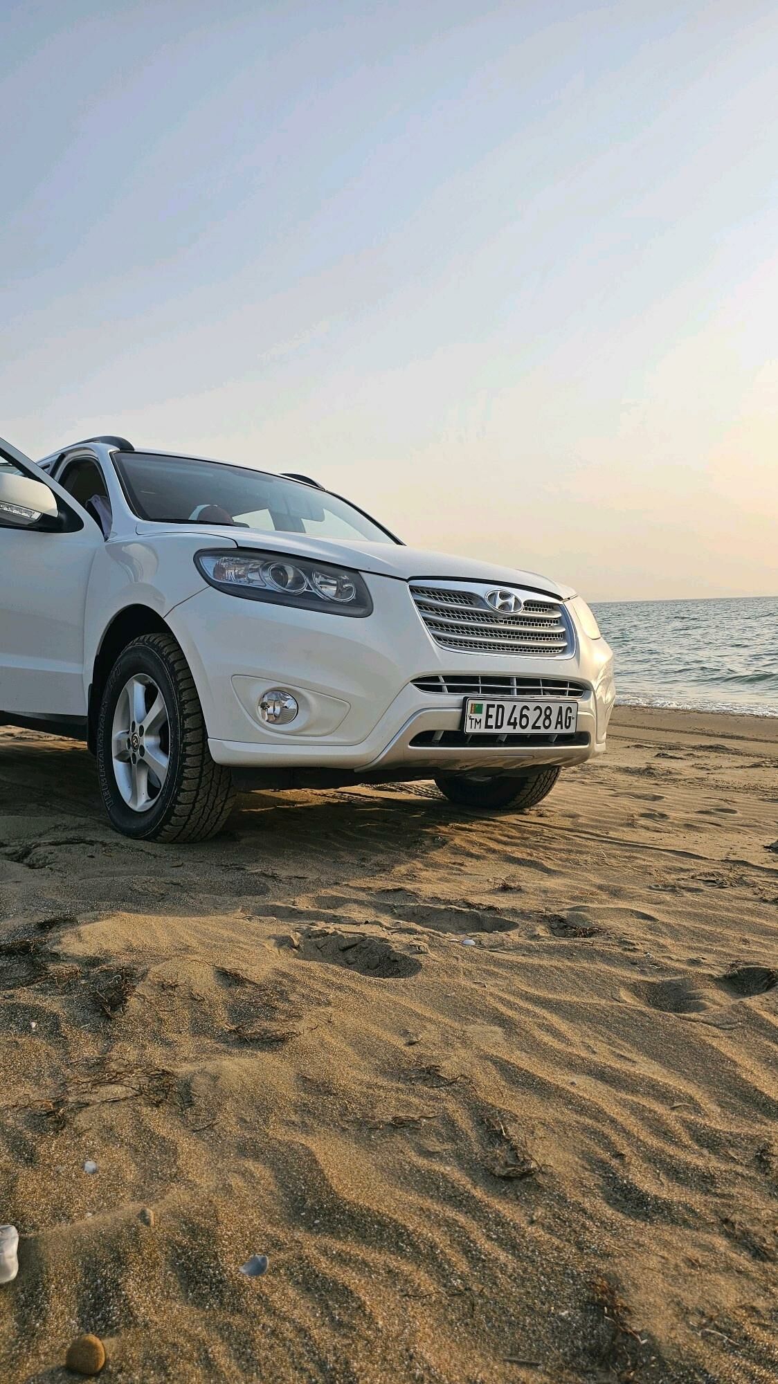 Hyundai Santa Fe 2012 - 190 000 TMT - Туркменбаши - img 2