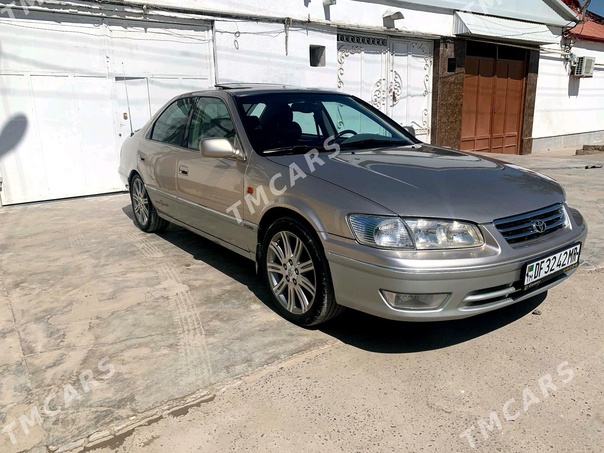Toyota Camry 2001 - 195 000 TMT - Мары - img 7