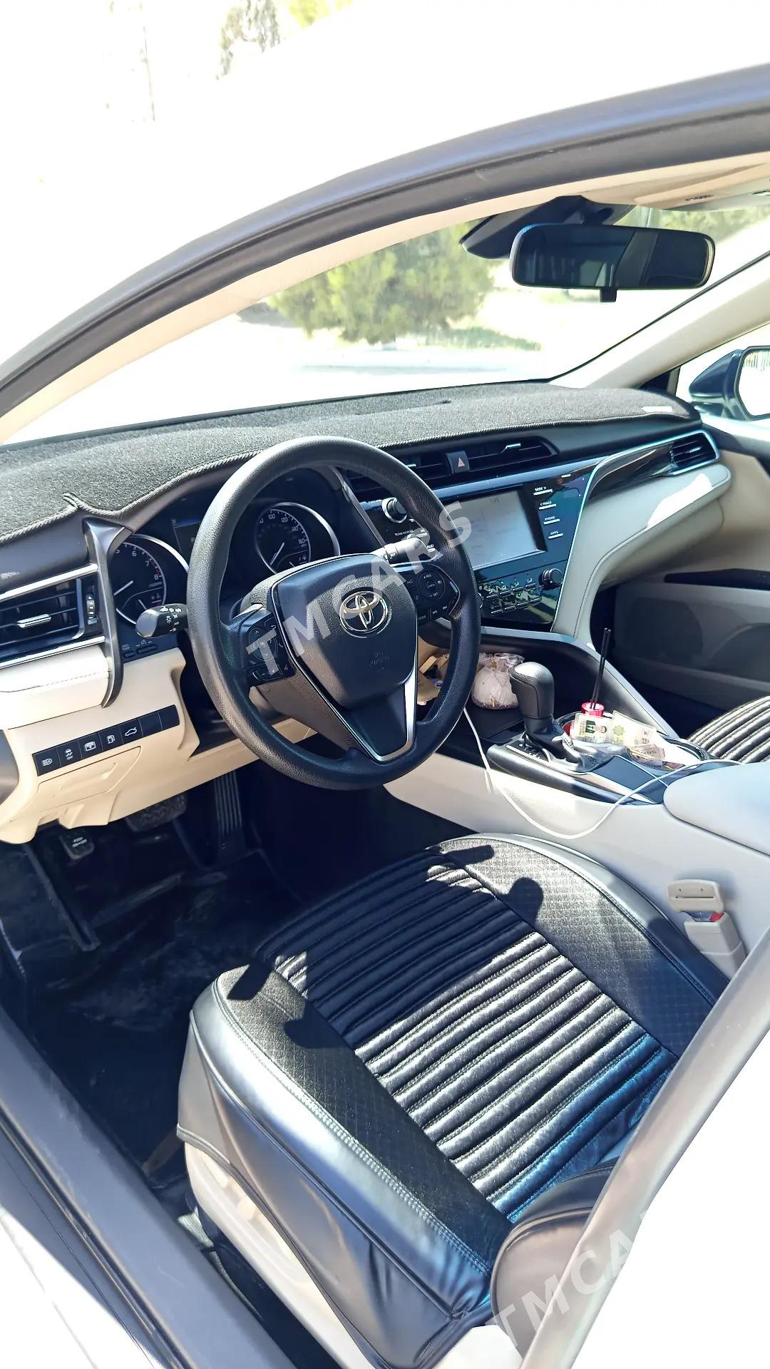 Toyota Camry 2018 - 295 000 TMT - Aşgabat - img 5