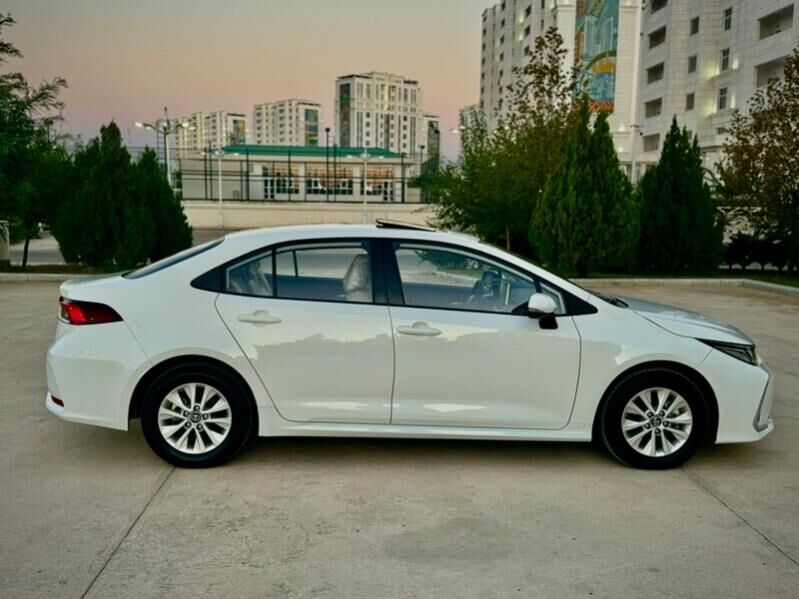 Toyota Corolla 2022 - 299 000 TMT - Aşgabat - img 8