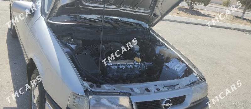 Opel Vectra 1995 - 45 000 TMT - Магданлы - img 3