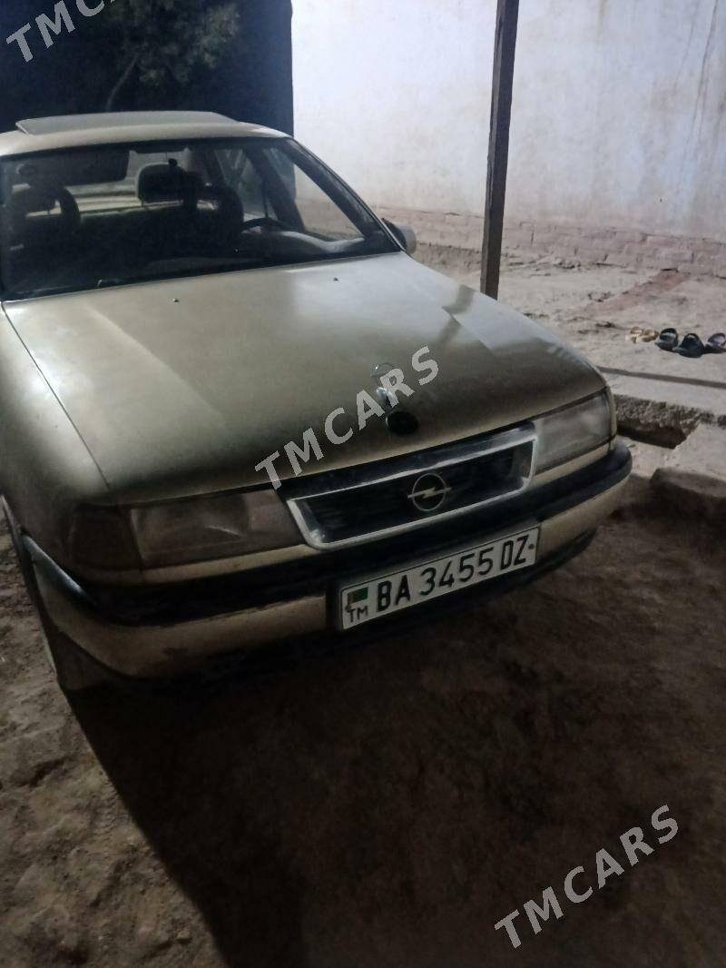 Opel Vectra 1989 - 15 000 TMT - Gubadag - img 3