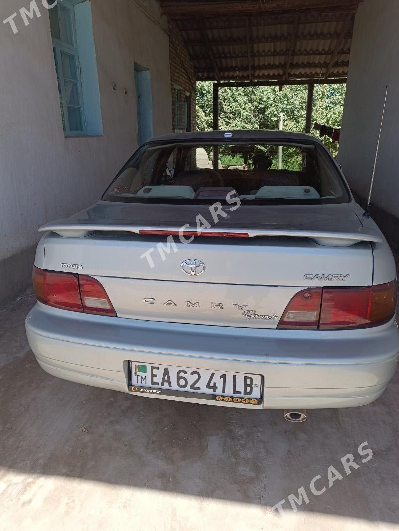 Toyota Camry 1994 - 90 000 TMT - Халач - img 4