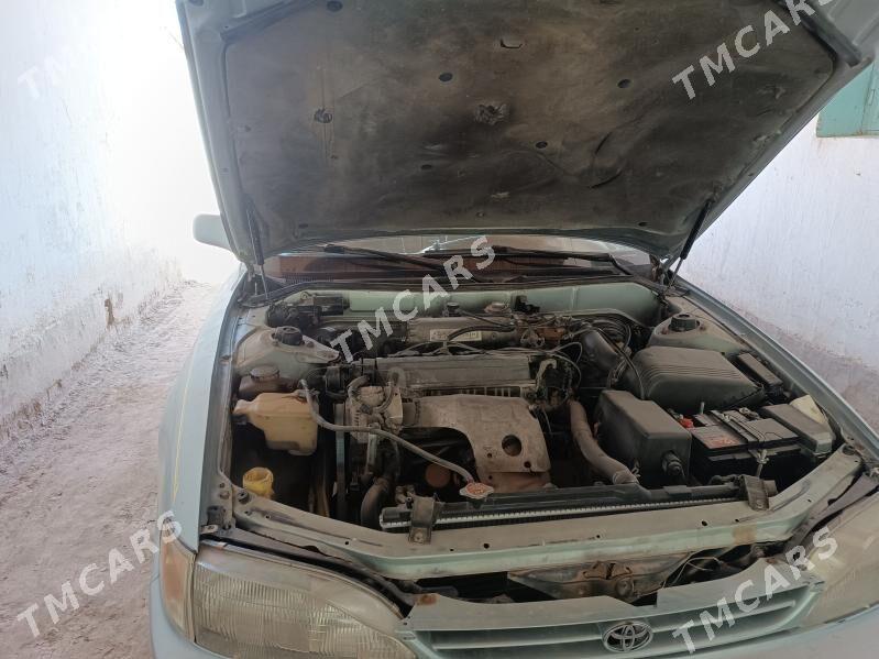 Toyota Camry 1994 - 90 000 TMT - Халач - img 2