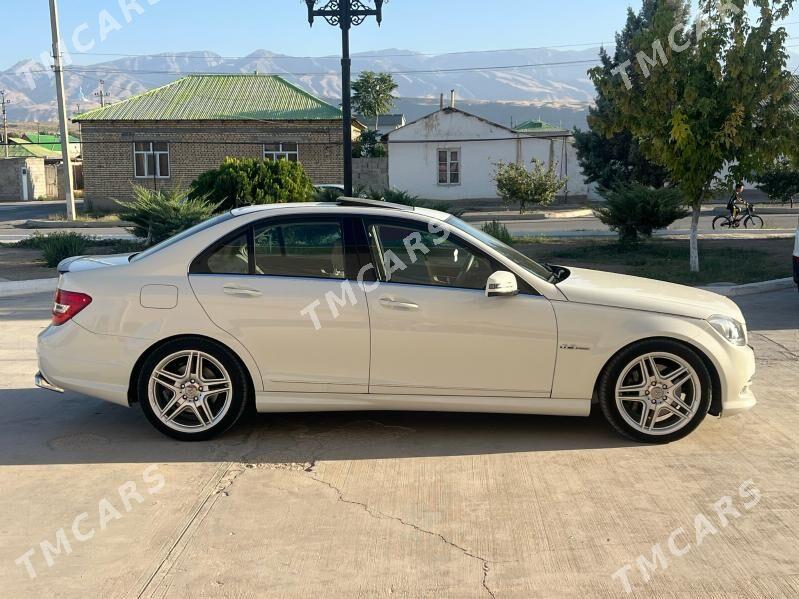 Mercedes-Benz C350 2010 - 240 000 TMT - Aşgabat - img 9