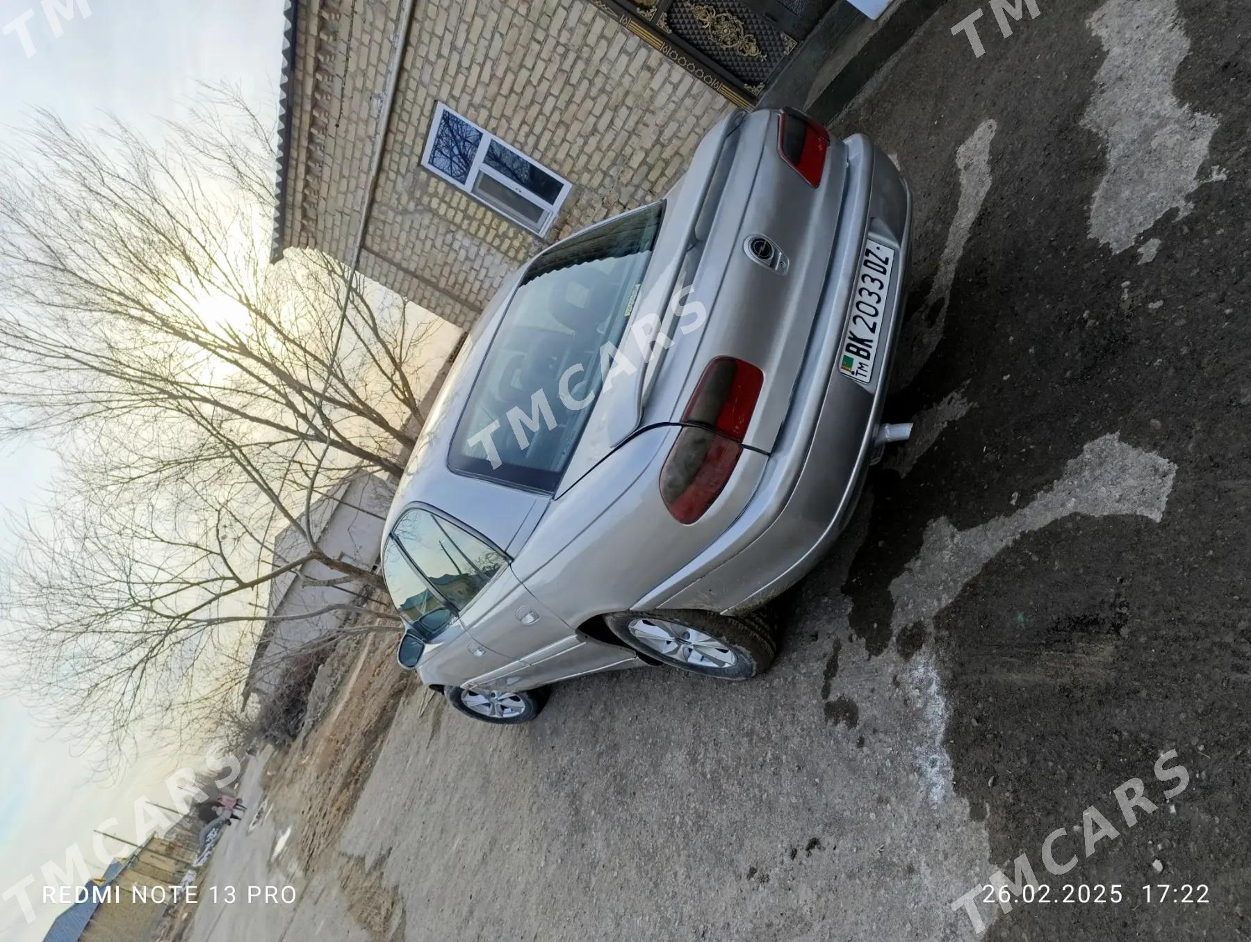 Opel Omega 1995 - 40 000 TMT - Губадаг - img 4