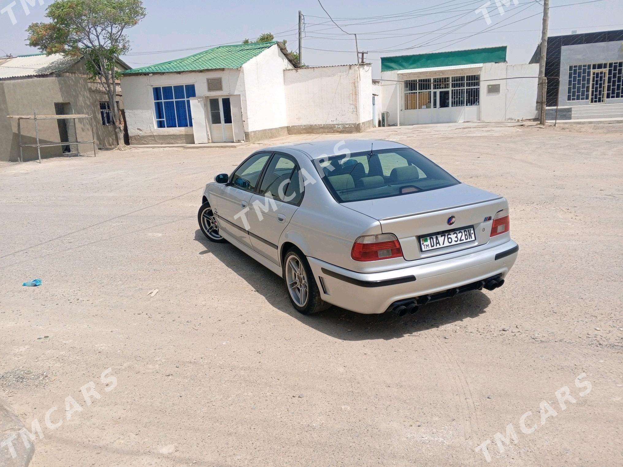 BMW 5 Series 2002 - 140 000 TMT - Türkmenbaşy - img 4