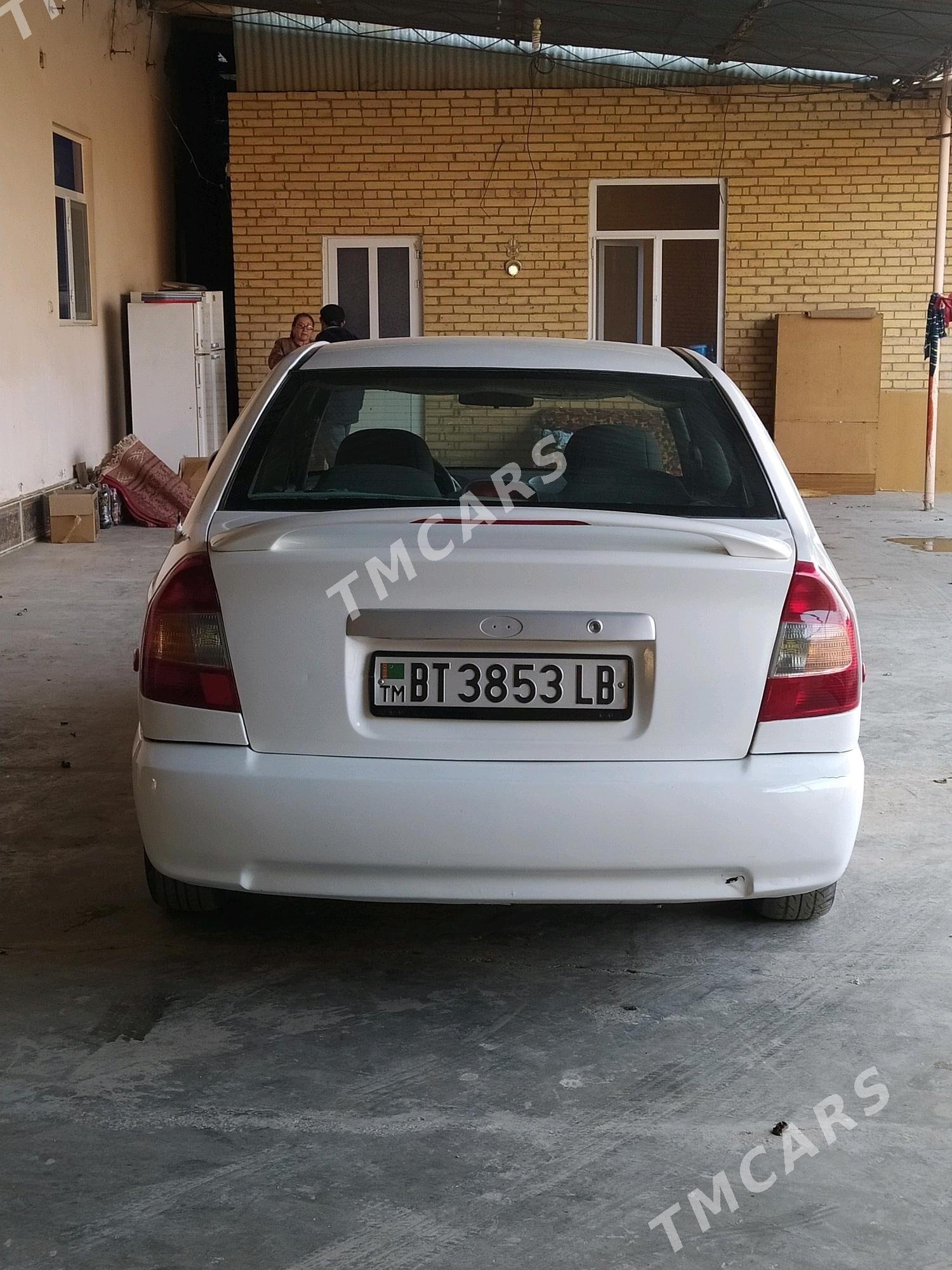 Hyundai Accent 2001 - 50 000 TMT - Туркменабат - img 5