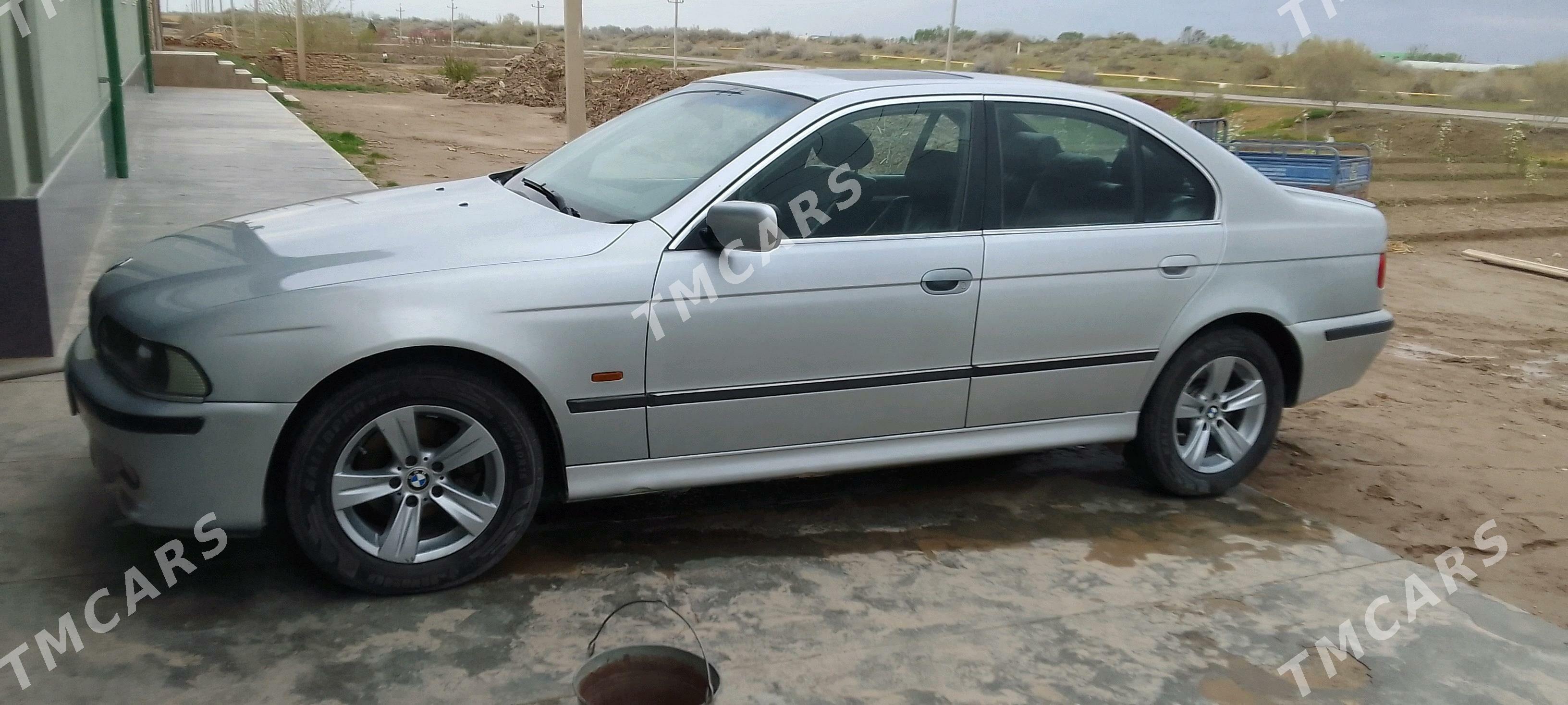 BMW 528 2000 - 120 000 TMT - Халач - img 7