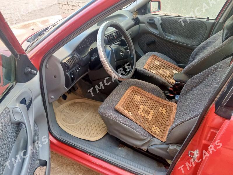 Opel Astra 1993 - 33 000 TMT - Дашогуз - img 6