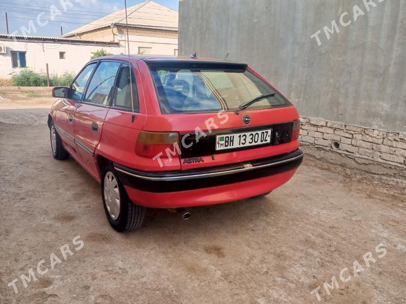 Opel Astra 1993 - 33 000 TMT - Дашогуз - img 8