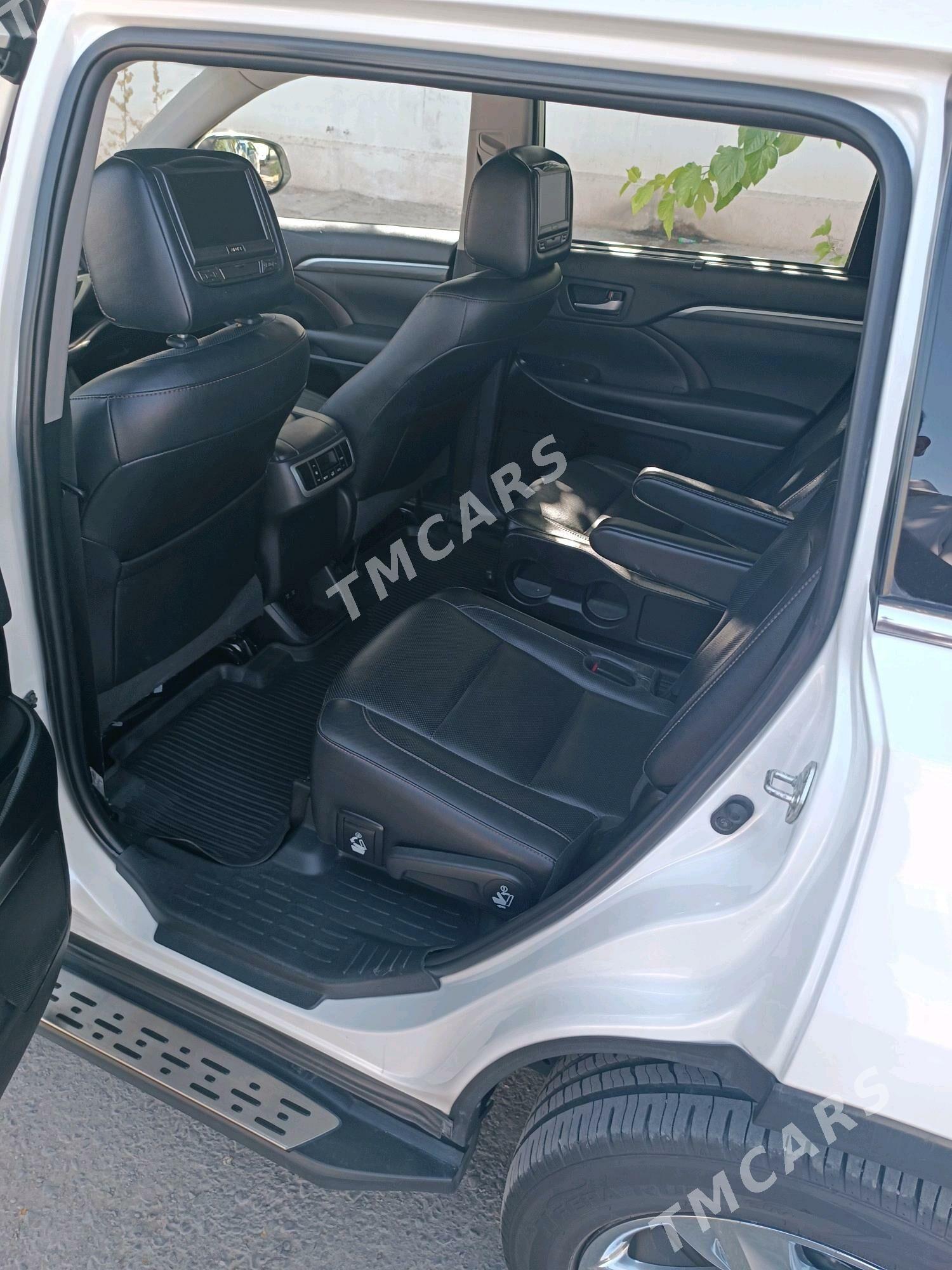 Toyota Highlander 2019 - 415 000 TMT - Ашхабад - img 4