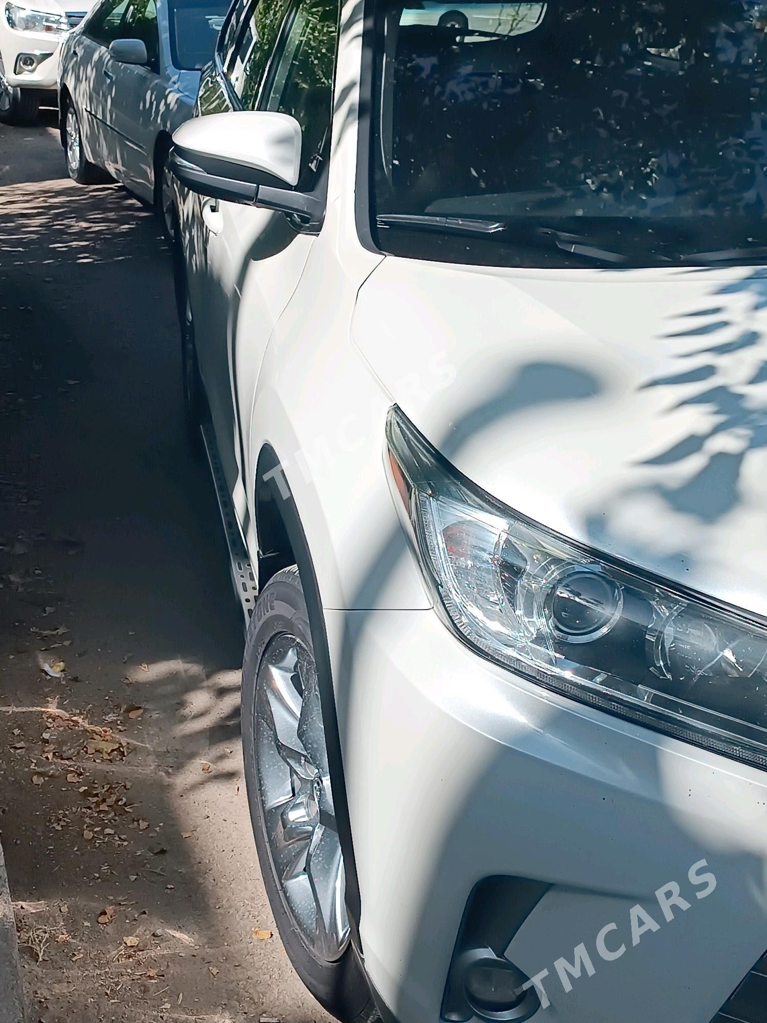 Toyota Highlander 2019 - 415 000 TMT - Ашхабад - img 2