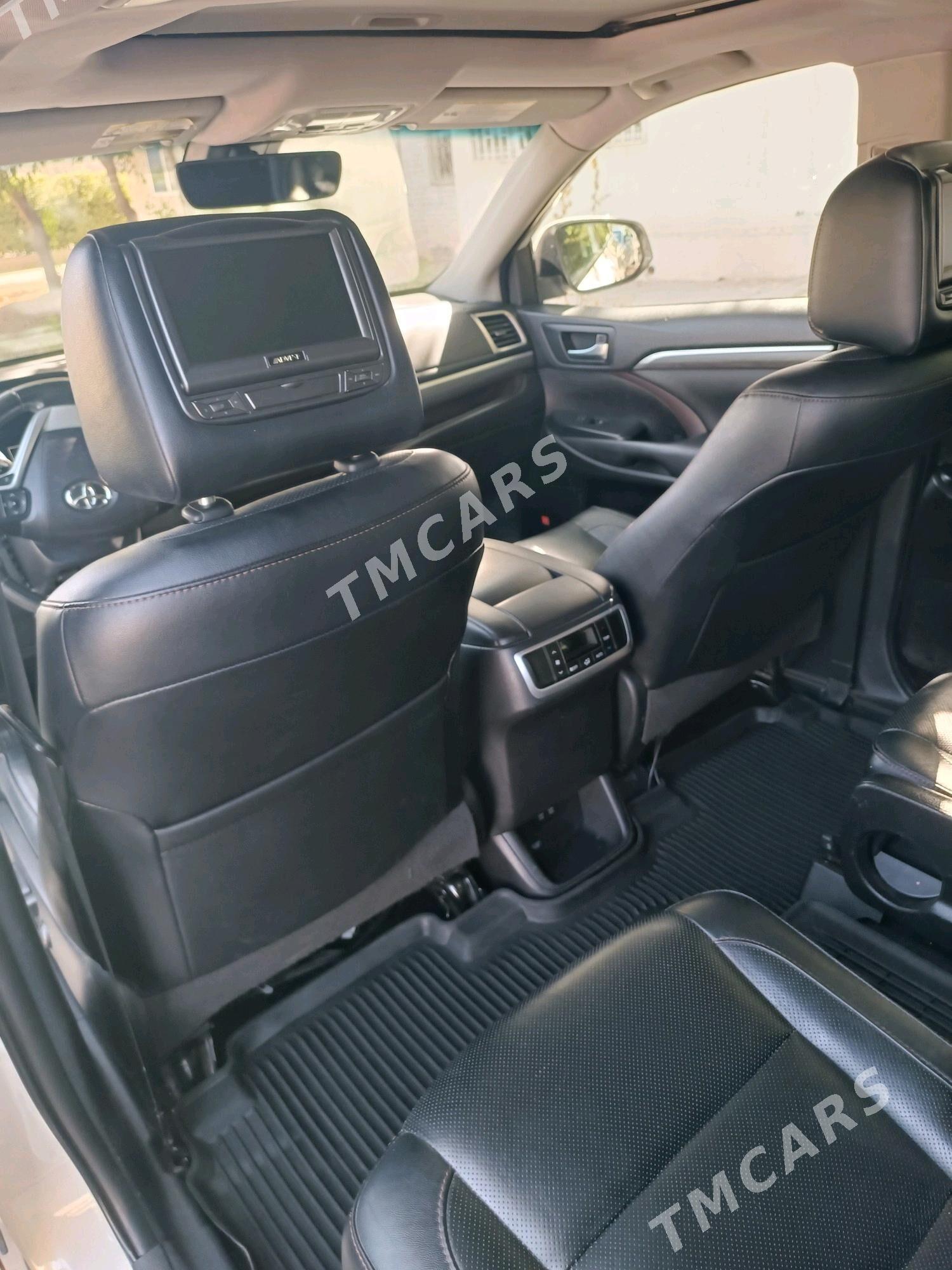 Toyota Highlander 2019 - 415 000 TMT - Ашхабад - img 5