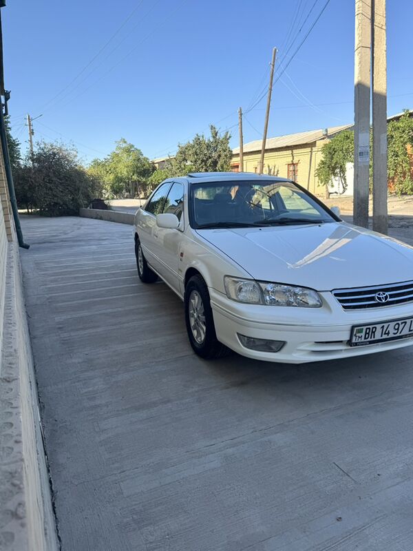 Toyota Camry 2000 - 170 000 TMT - Сакар - img 2