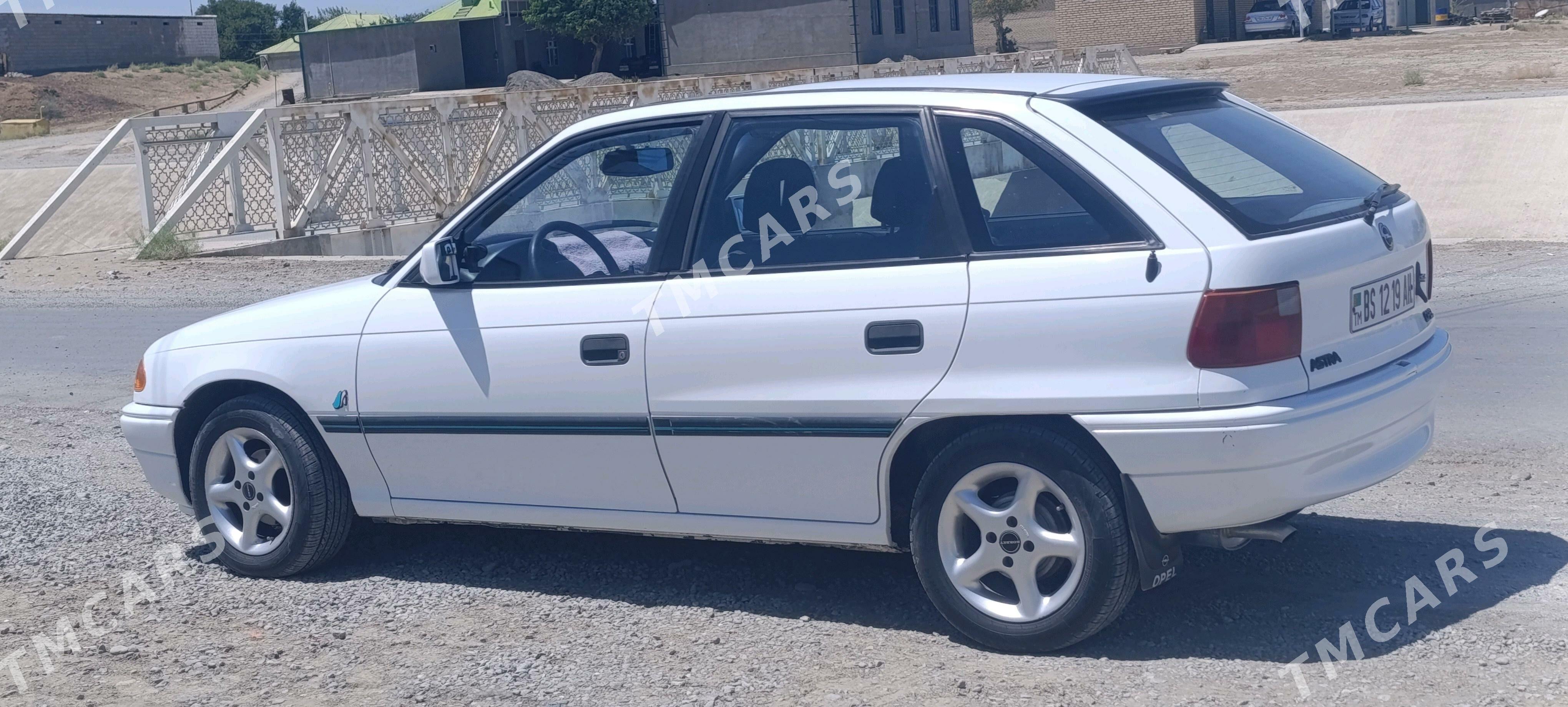 Opel Astra 1994 - 50 000 TMT - Анев - img 3