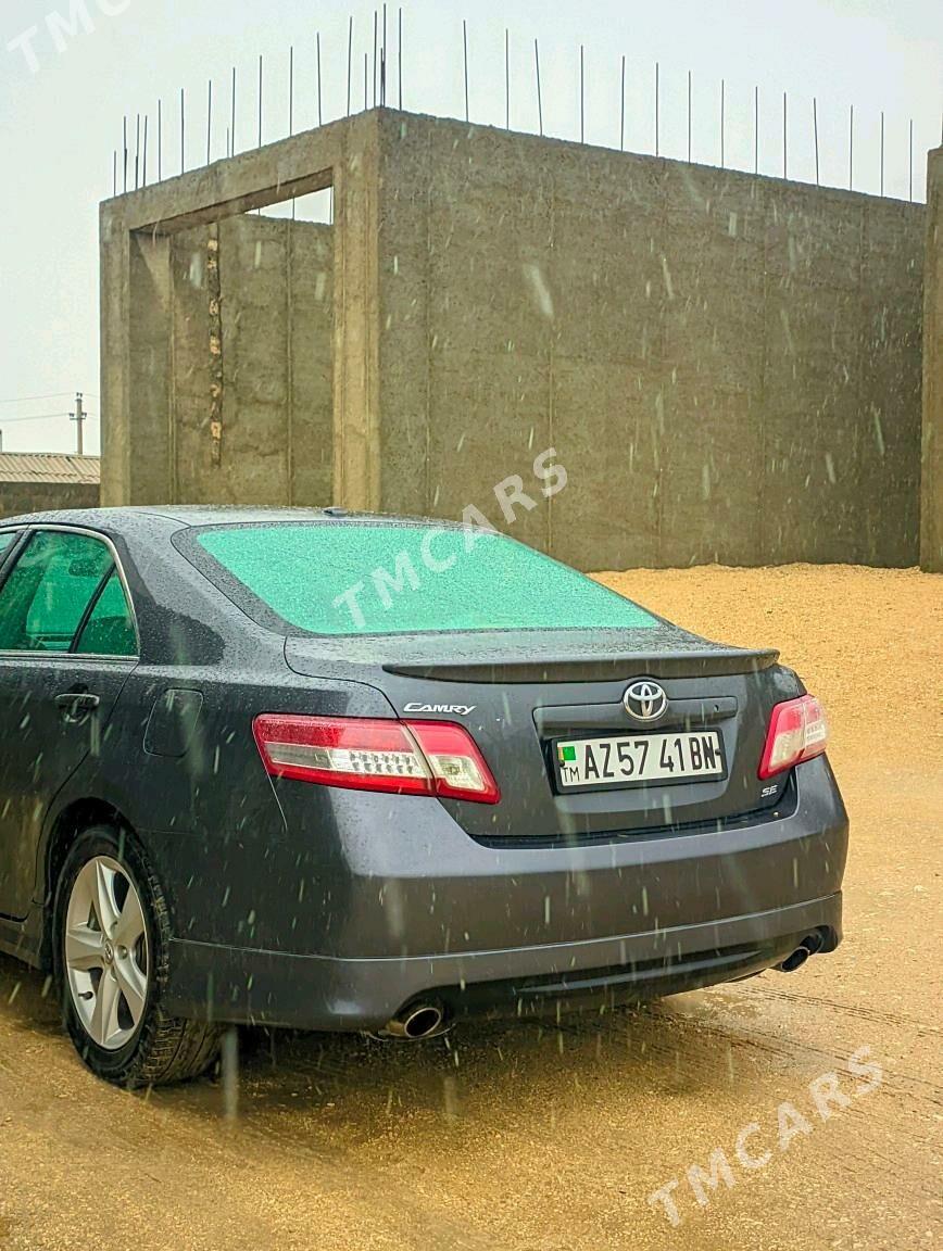 Toyota Camry 2011 - 200 000 TMT - Balkanabat - img 2