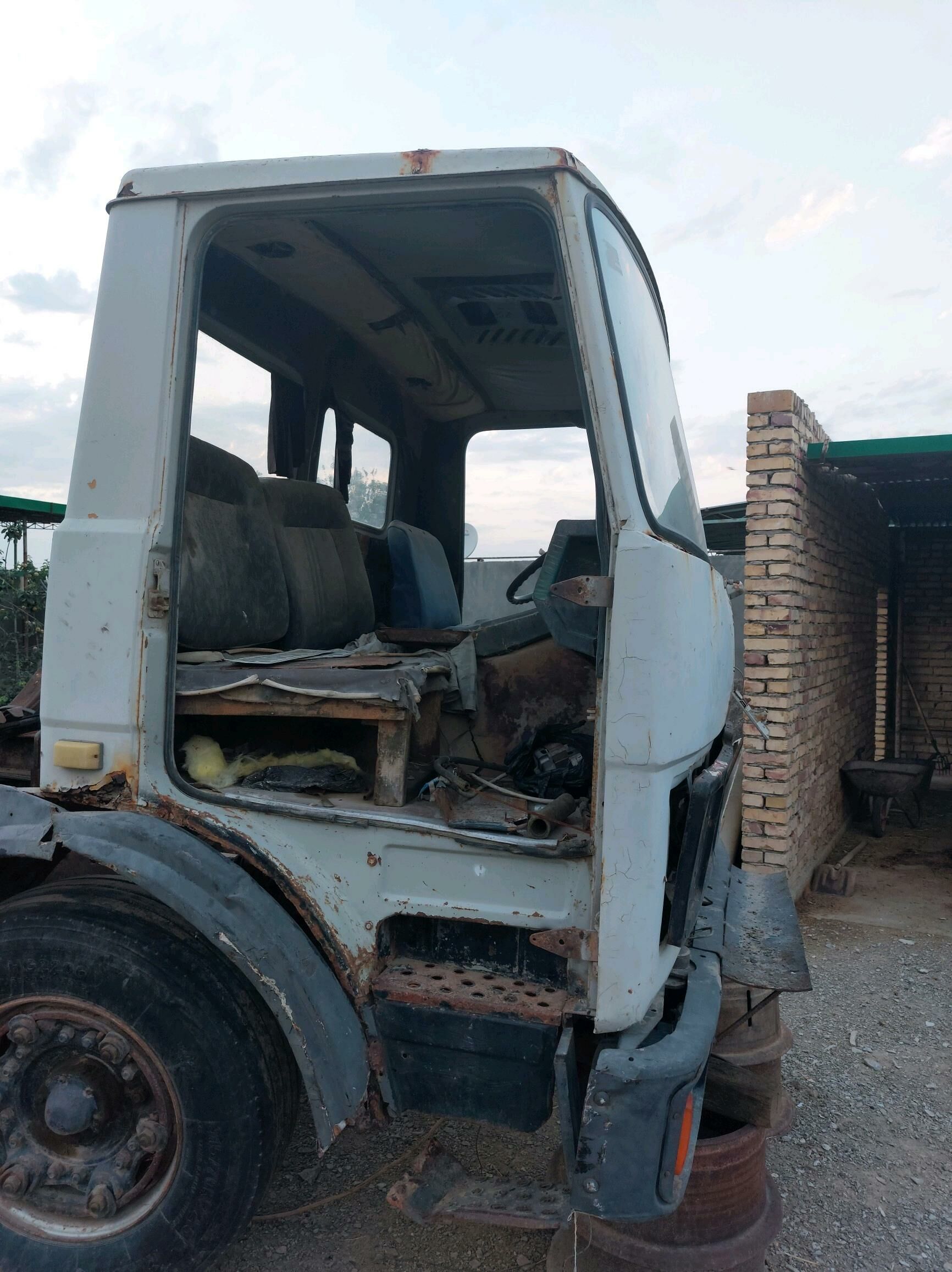 maz 236 morda 1 000 TMT - Бахарден - img 4