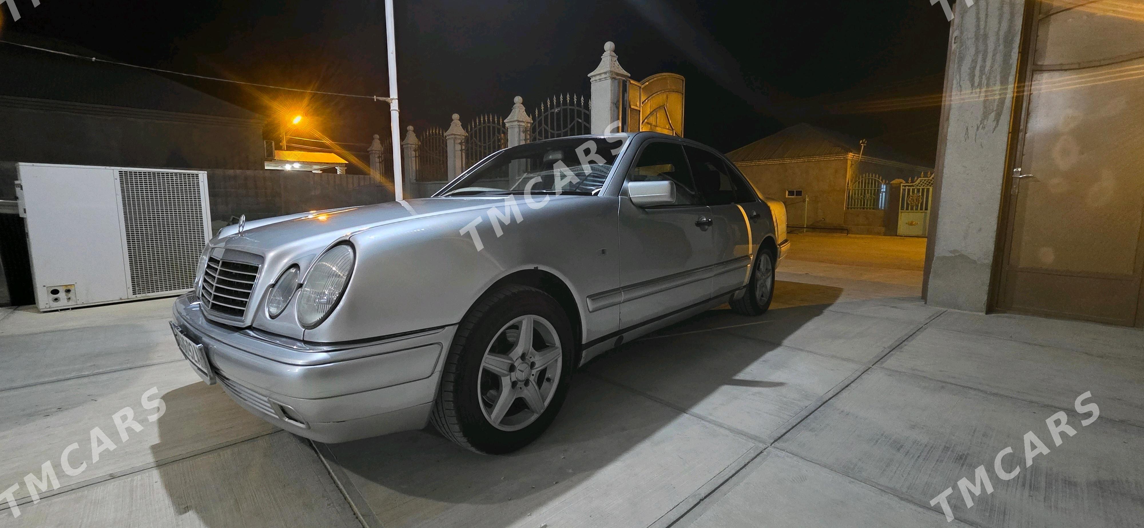 Mercedes-Benz E430 1999 - 89 000 TMT - Гёкдепе - img 3
