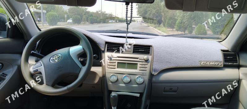 Toyota Camry 2010 - 200 000 TMT - Дашогуз - img 5