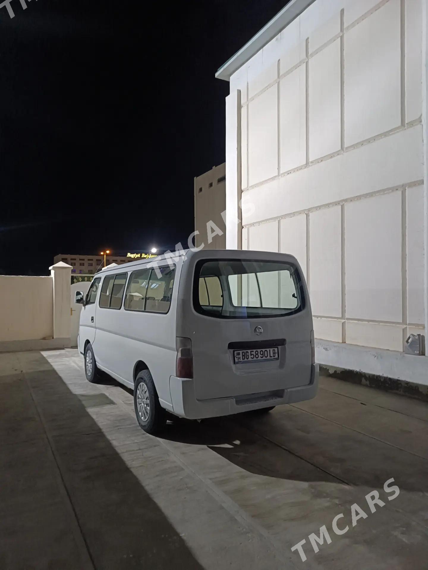 Nissan Urvan 2003 - 120 000 TMT - Туркменабат - img 3