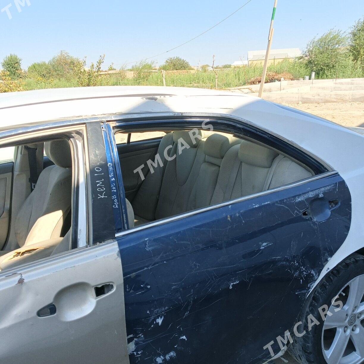 Toyota Camry 2008 - 85 000 TMT - Мургап - img 3